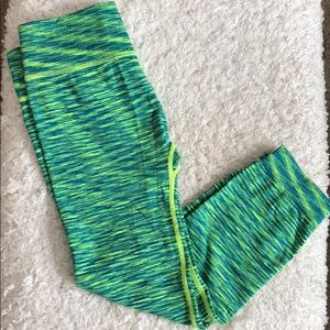 Cropped work out leggings